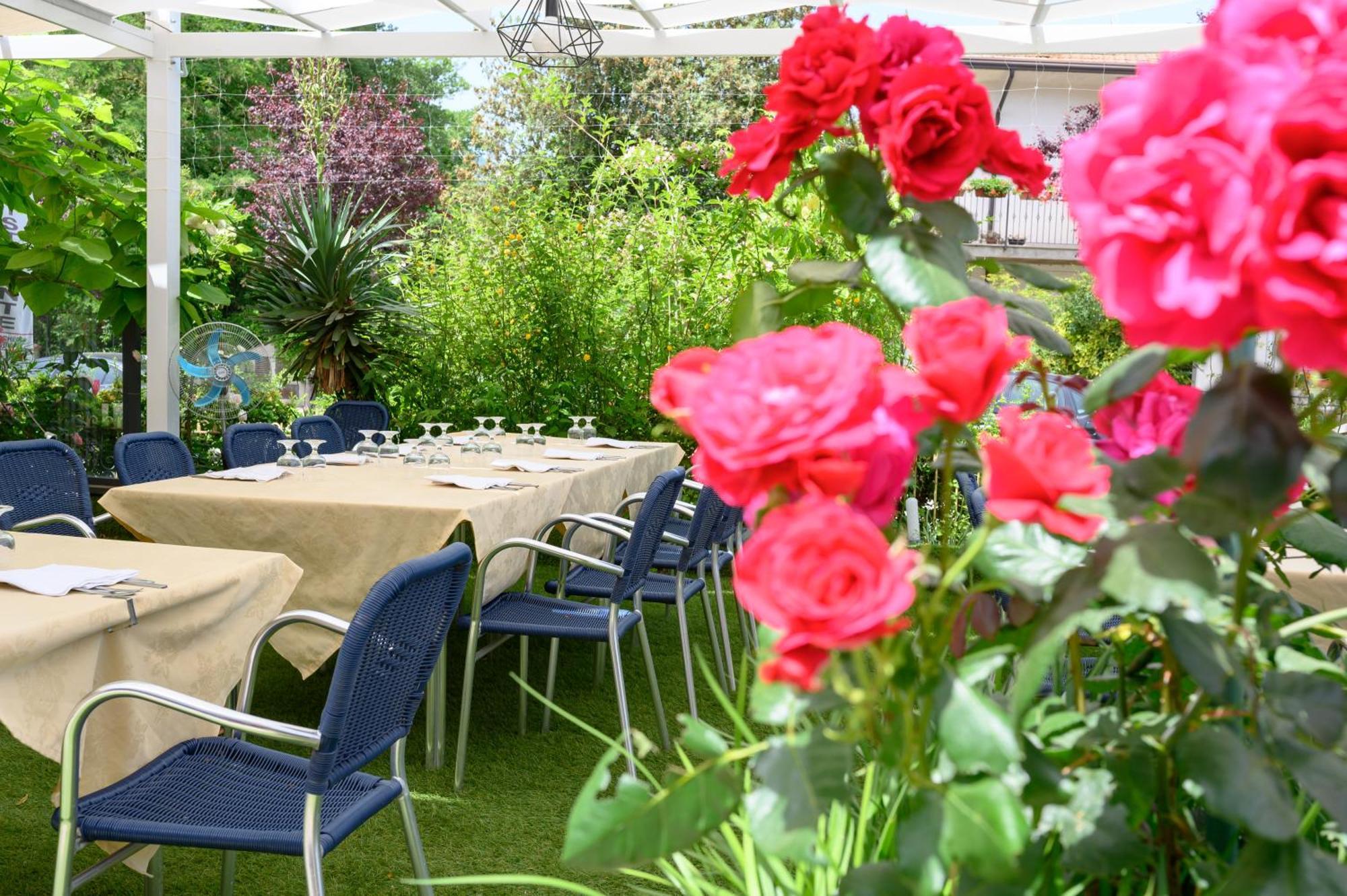 Ristorante Albergo Gerardo Di Masi カポゼーレ エクステリア 写真