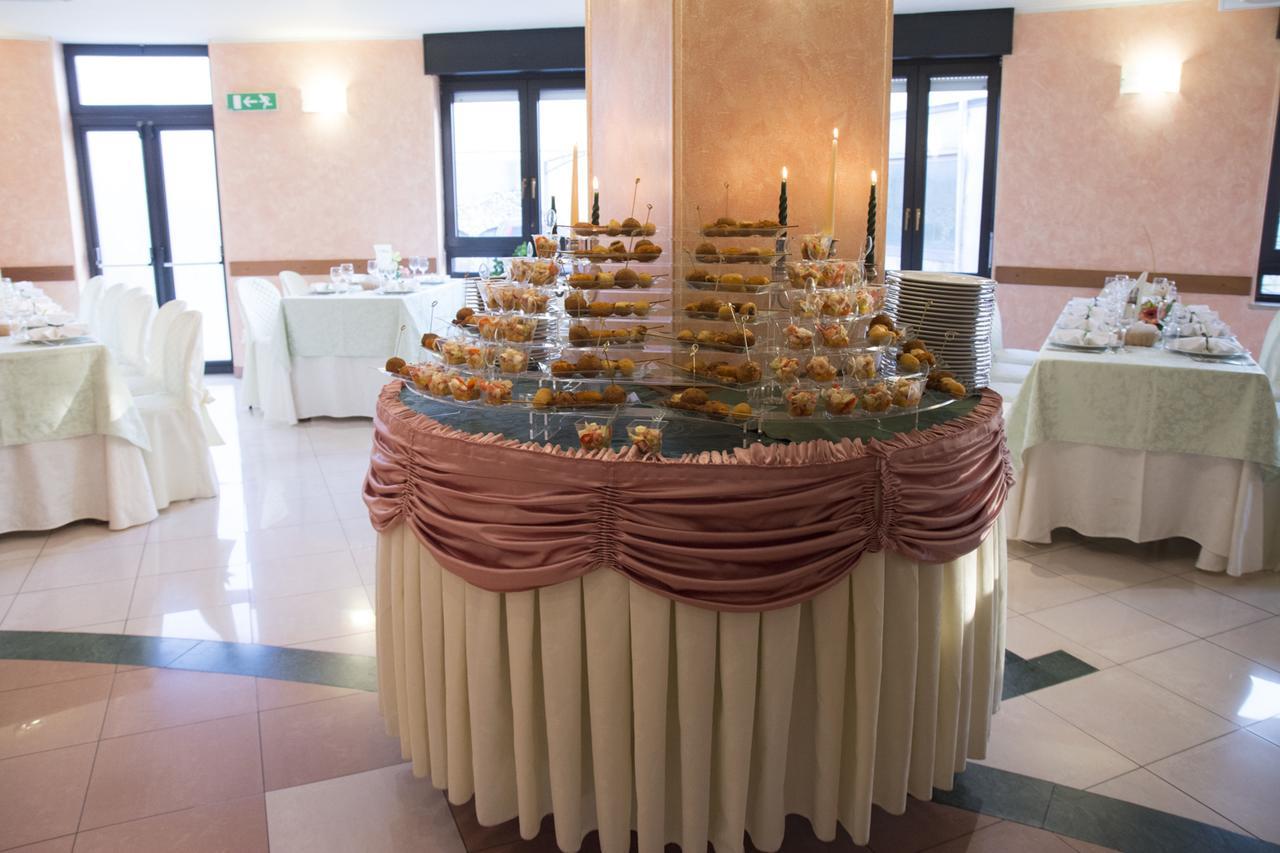 Ristorante Albergo Gerardo Di Masi カポゼーレ エクステリア 写真